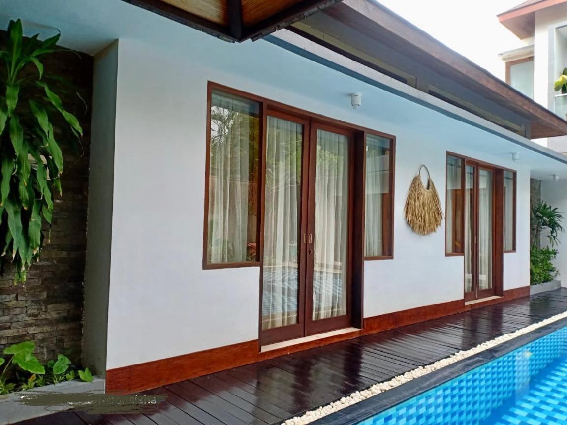 Villa Travis Seminyak Eksteriør bilde