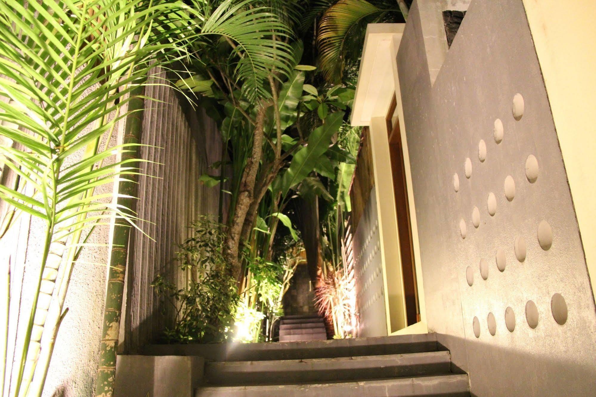 Villa Travis Seminyak Eksteriør bilde