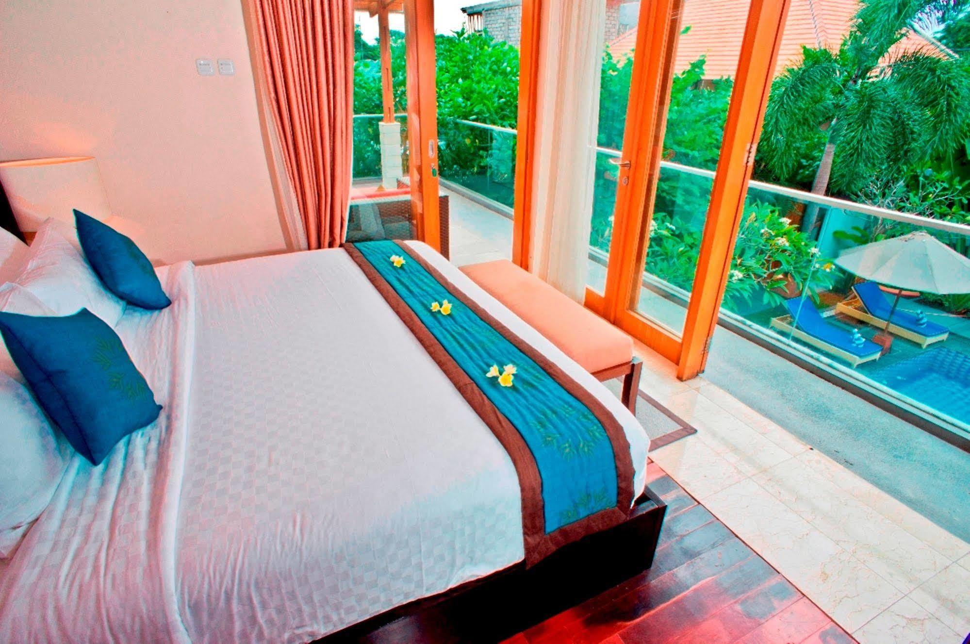 Villa Travis Seminyak Eksteriør bilde