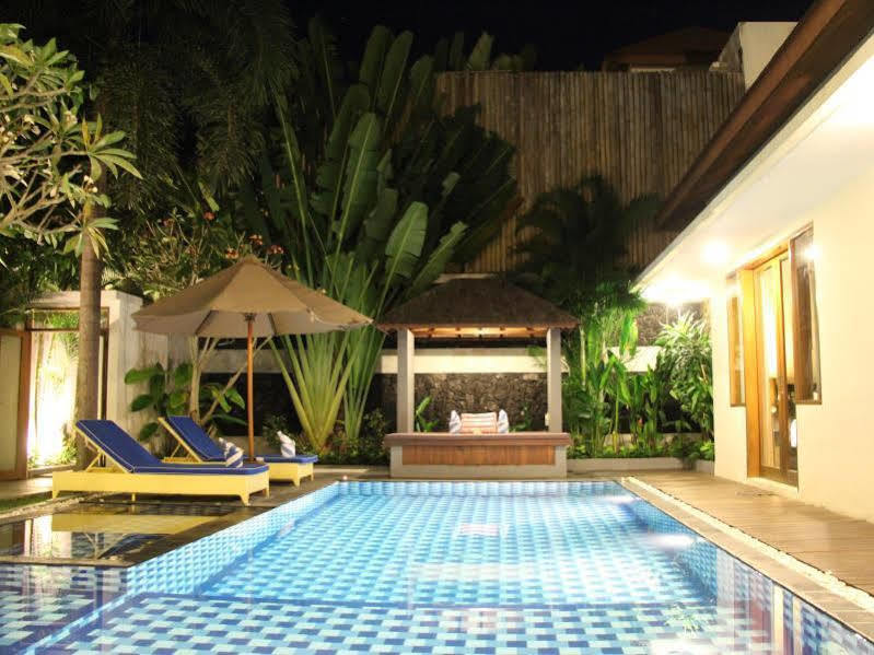 Villa Travis Seminyak Eksteriør bilde